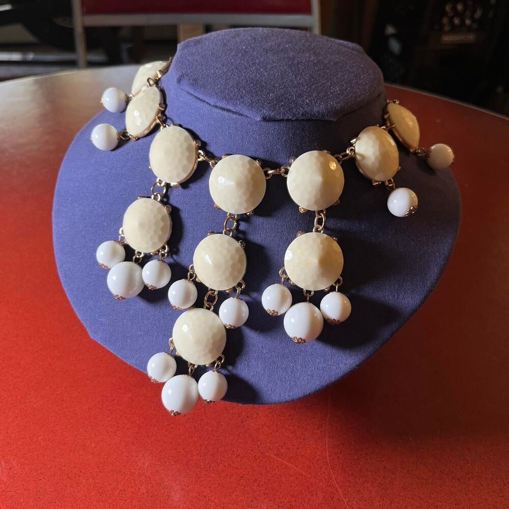 Unbranded Women's Cream and White Jewellery